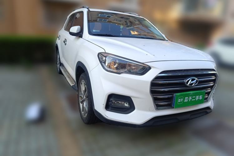Used Hyundai ix35 2019 2.0L Automatic 2WD Zhiyong·Changxiang Edition China VI Standard Front Right 45 Deg