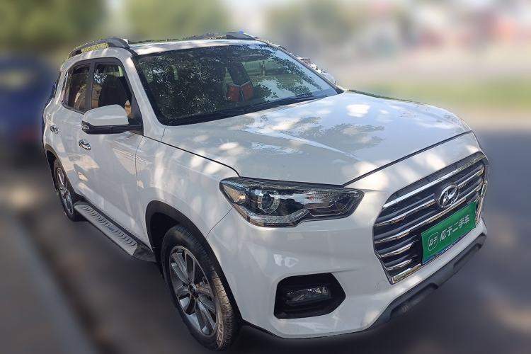 Used Hyundai ix35 2019 2.0L Automatic 2WD Zhiyong·Changxiang Edition China V Standard Front Right 45 Deg