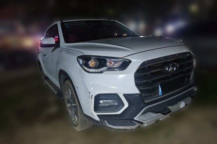 Used Hyundai ix35 2019 2.0L Automatic 2WD Zhiyong·Changxiang Edition China V Standard Front Right 45 Deg