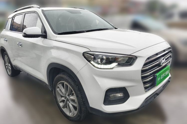 Used Hyundai ix35 2019 2.0L Automatic 2WD Zhiyong·Changxiang Edition China V Standard Front Right 45 Deg