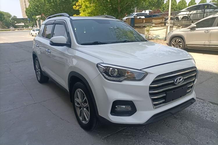 Used Hyundai ix35 2019 2.0L Automatic 2WD Zhiyong·Changxiang Edition China VI Standard Front Right 45 Deg