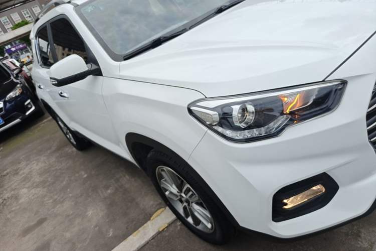 Used Hyundai ix35 2019 2.0L Automatic 2WD Zhiyong·Changxiang Edition China V Standard Front Right 45 Deg