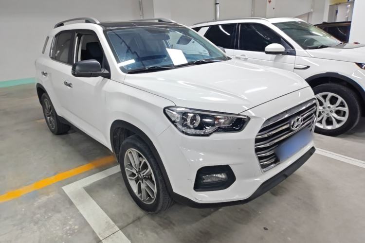 Used Hyundai ix35 2019 2.0L Automatic 2WD Zhiyong·Changxiang Edition China VI Standard Front Right 45 Deg