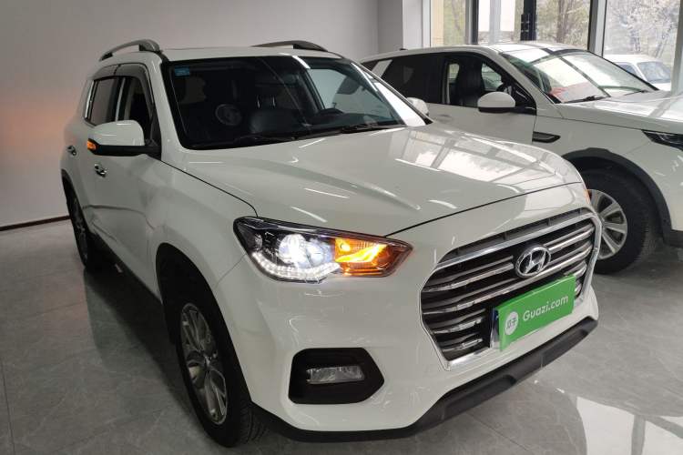 Used Hyundai ix35 2019 2.0L Automatic 2WD Zhiyong·Changxiang Edition China V Standard Front Right 45 Deg