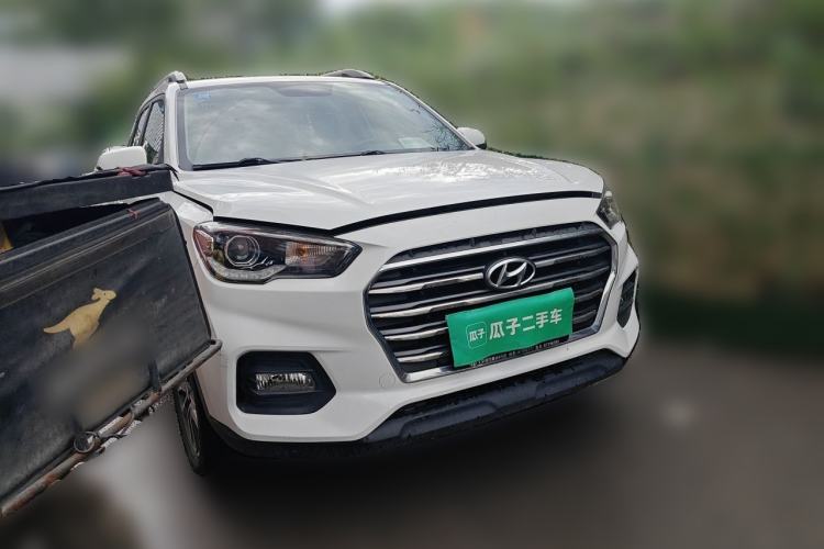 Used Hyundai ix35 2019 2.0L Automatic 2WD Zhiyong·Changxiang Edition China VI Standard Front Right 45 Deg