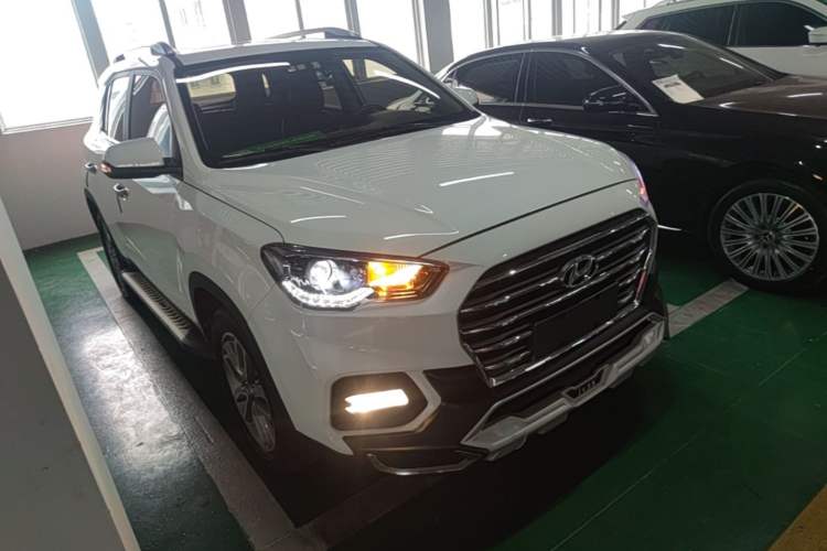 Used Hyundai ix35 2019 2.0L Automatic 2WD Zhiyong·Changxiang Edition China VI Standard Front Right 45 Deg