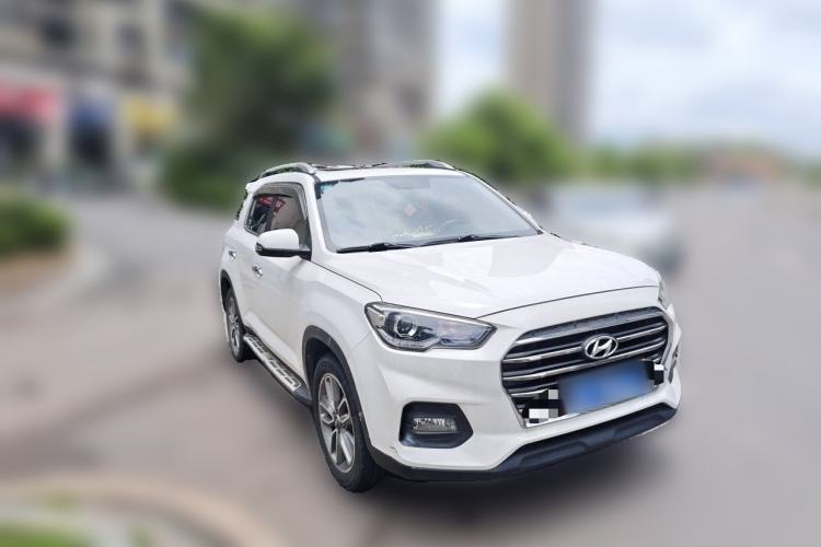 Used Hyundai ix35 2019 2.0L Automatic 2WD Zhiyong·Changxiang Edition China VI Standard Front Right 45 Deg