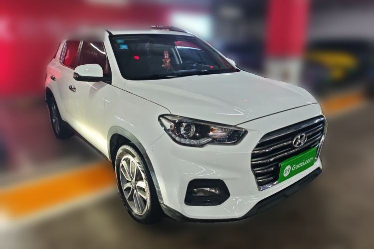 Used Hyundai ix35 2019 2.0L Automatic 2WD Zhiyong·Changxiang Edition China VI Standard Front Right 45 Deg