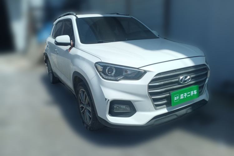 Used Hyundai ix35 2019 2.0L Automatic 2WD Zhiyong·Changxiang Edition China V Standard Front Right 45 Deg