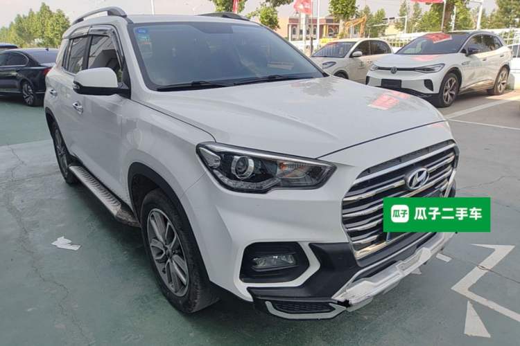 Used Hyundai ix35 2019 2.0L Automatic 2WD Zhiyong·Changxiang Edition China VI Standard Front Right 45 Deg