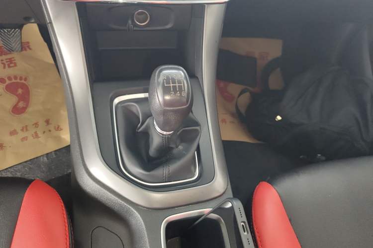 Used Hyundai ix35 2019 2.0L Manual 2WD Zhiyong·Changzhi Edition China V Standard Gear Lever
