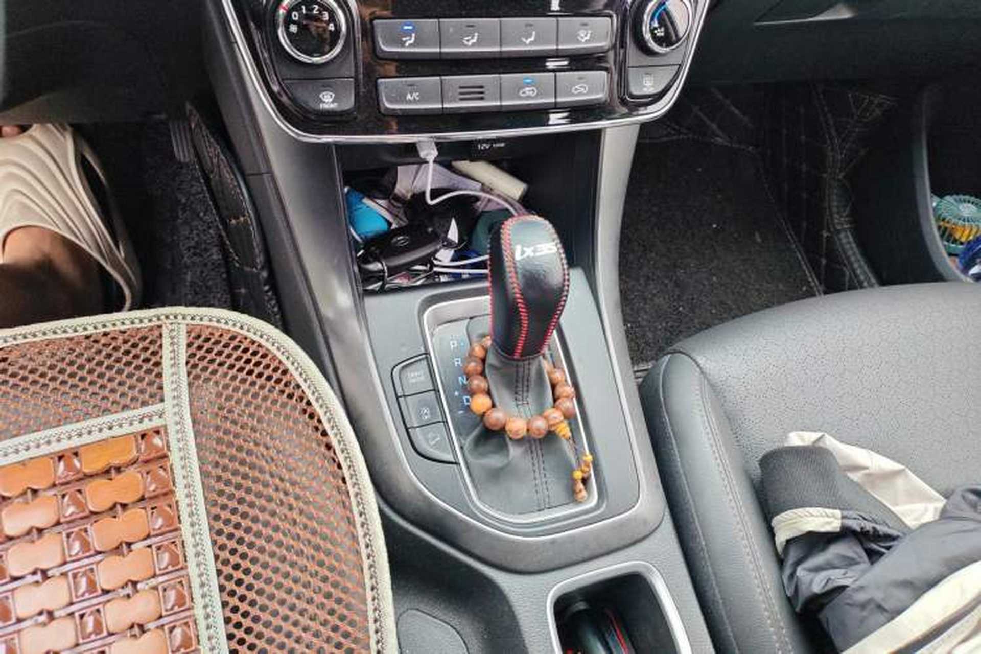 Used Hyundai ix35 2019 2.0L Automatic 2WD Zhiyong·Changxiang Edition China V Standard Gear Lever