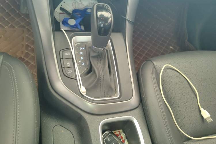 Used Hyundai ix35 2019 2.0L Automatic 2WD Zhiyong·Changxiang Edition China V Standard Gear Lever
