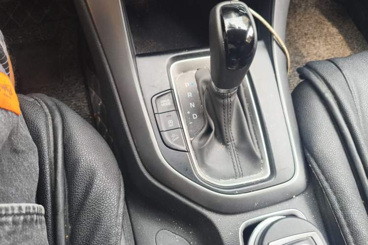 Used Hyundai ix35 2019 2.0L Automatic 2WD Zhiyong·Changxiang Edition China V Standard Gear Lever