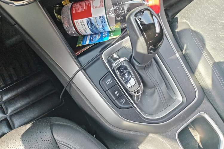 Used Hyundai ix35 2019 2.0L Automatic 2WD Zhiyong·Changxiang Edition China V Standard Gear Lever