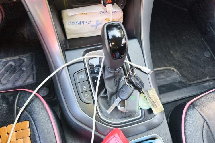 Used Hyundai ix35 2019 2.0L Automatic 2WD Zhiyong·Changxiang Edition China V Standard Gear Lever