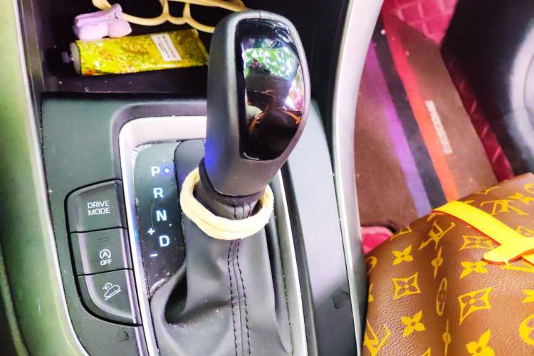 Used Hyundai ix35 2019 2.0L Automatic 2WD Zhiyong·Changxiang Edition China V Standard Gear Lever
