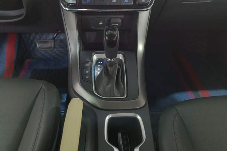 Used Hyundai ix35 2019 2.0L Automatic 2WD Zhiyong·Changxiang Edition China VI Standard Gear Lever