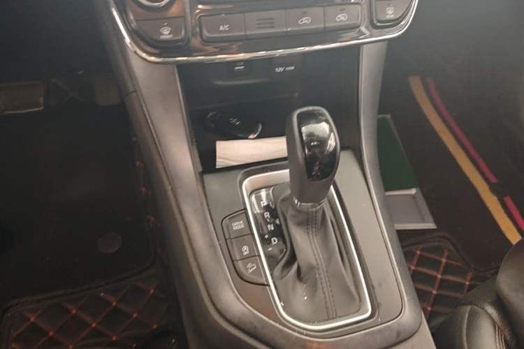 Used Hyundai ix35 2019 2.0L Automatic 2WD Zhiyong·Changxiang Edition China VI Standard Gear Lever