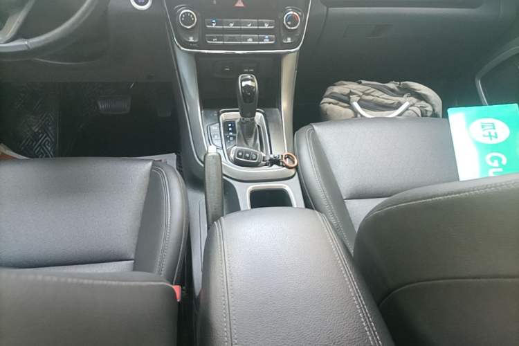 Used Hyundai ix35 2019 2.0L Automatic 2WD Zhiyong·Changxiang Edition China VI Standard Gear Lever