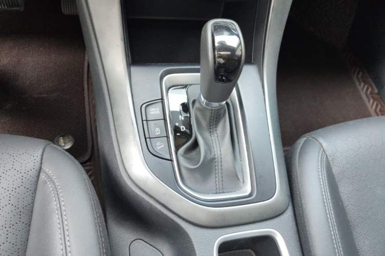 Used Hyundai ix35 2019 2.0L Automatic 2WD Zhiyong·Changxiang Edition China VI Standard Gear Lever