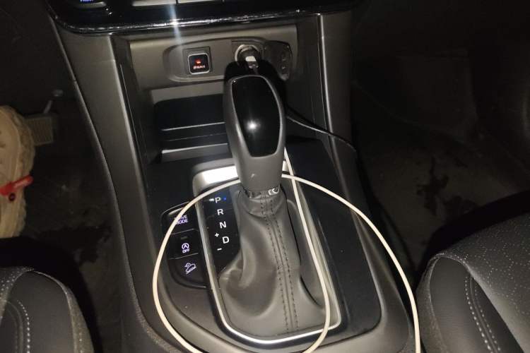 Used Hyundai ix35 2019 2.0L Automatic 2WD Zhiyong·Changxiang Edition China V Standard Gear Lever