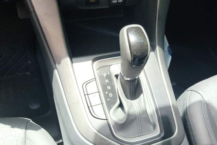 Used Hyundai ix35 2019 2.0L Automatic 2WD Zhiyong·Changxiang Edition China VI Standard Gear Lever