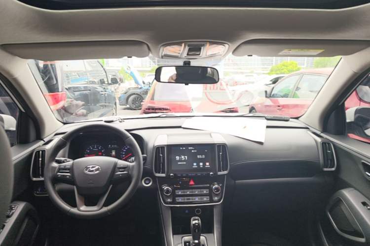 Used Hyundai ix35 2019 2.0L Automatic 2WD Zhiyong·Changxiang Edition China VI Standard Headliner