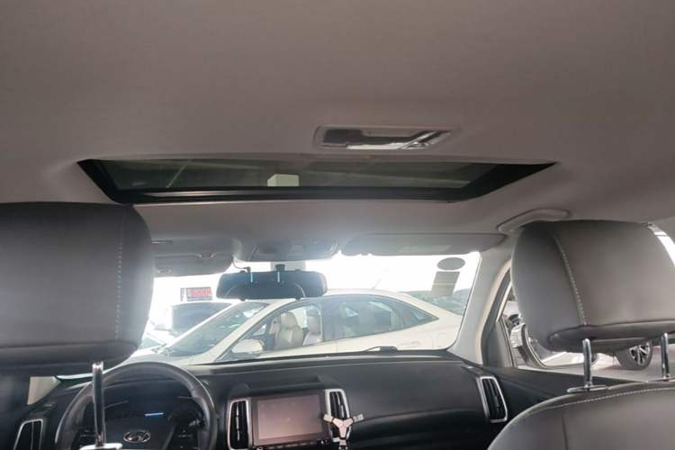 Used Hyundai ix35 2019 2.0L Automatic 2WD Zhiyong·Changxiang Edition China VI Standard Headliner