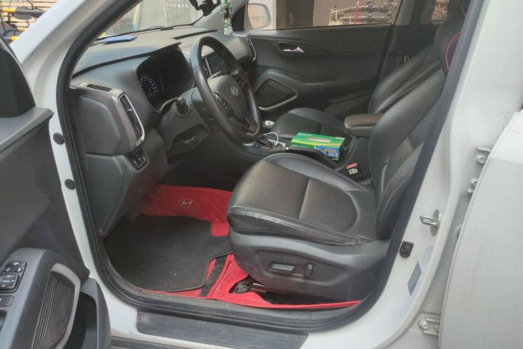 Used Hyundai ix35 2019 2.0L Automatic 2WD Zhiyong·Changxiang Edition China VI Standard Interior 3