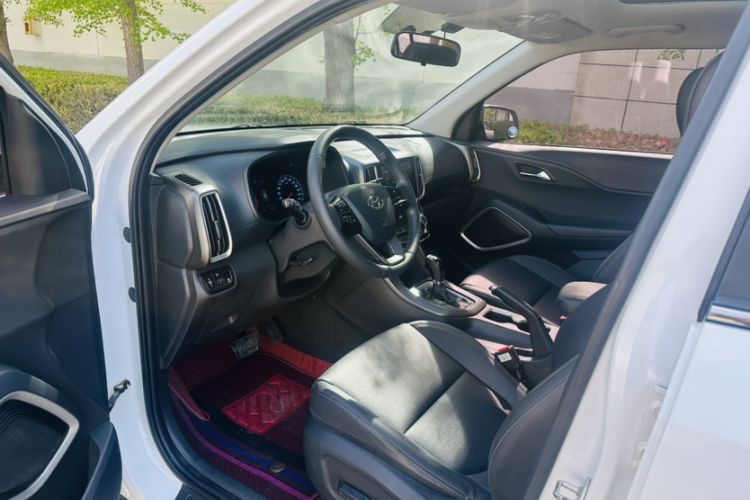 Used Hyundai ix35 2019 2.0L Automatic 2WD Zhiyong·Changxiang Edition China VI Standard Interior 3