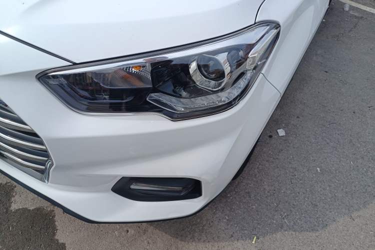 Used Hyundai ix35 2019 2.0L Automatic 2WD Zhiyong·Changxiang Edition China VI Standard Left Front Headlight