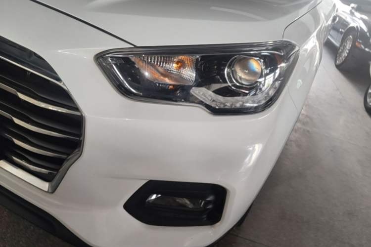 Used Hyundai ix35 2019 2.0L Automatic 2WD Zhiyong·Changxiang Edition China VI Standard Left Front Headlight