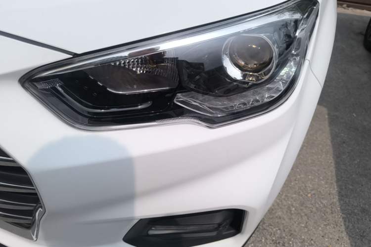 Used Hyundai ix35 2019 2.0L Automatic 2WD Zhiyong·Changxiang Edition China VI Standard Left Front Headlight