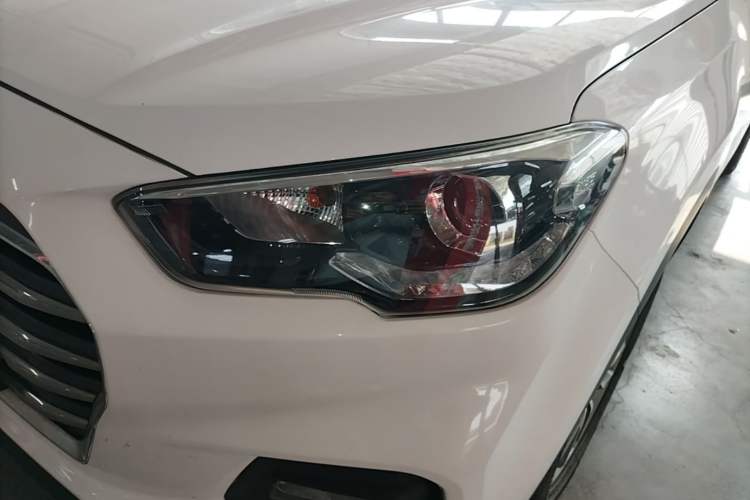 Used Hyundai ix35 2019 2.0L Automatic 2WD Zhiyong·Changxiang Edition China VI Standard Left Front Headlight