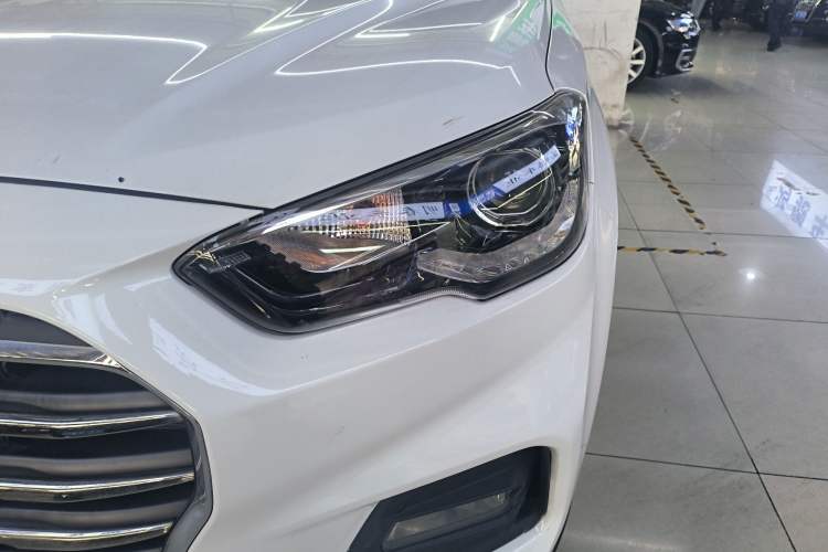 Used Hyundai ix35 2019 2.0L Automatic 2WD Zhiyong·Changxiang Edition China V Standard Left Front Headlight
