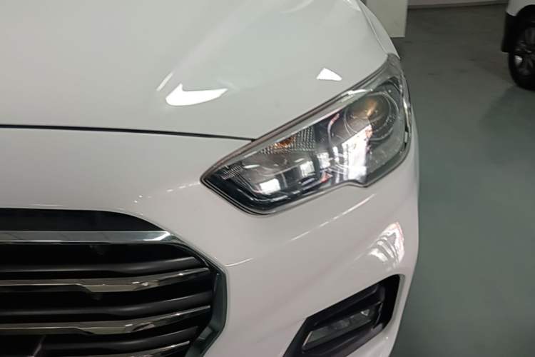Used Hyundai ix35 2019 2.0L Automatic 2WD Zhiyong·Changxiang Edition China VI Standard Left Front Headlight
