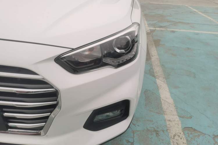 Used Hyundai ix35 2019 2.0L Automatic 2WD Zhiyong·Changxiang Edition China V Standard Left Front Headlight