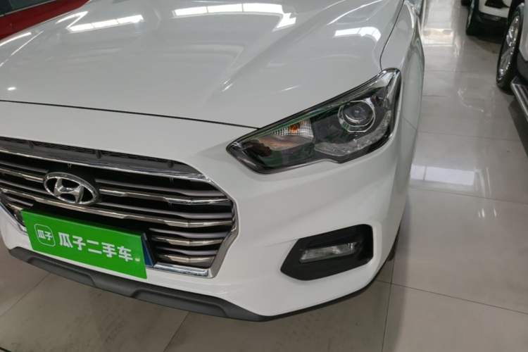 Used Hyundai ix35 2019 2.0L Automatic 2WD Zhiyong·Changxiang Edition China VI Standard Left Front Headlight