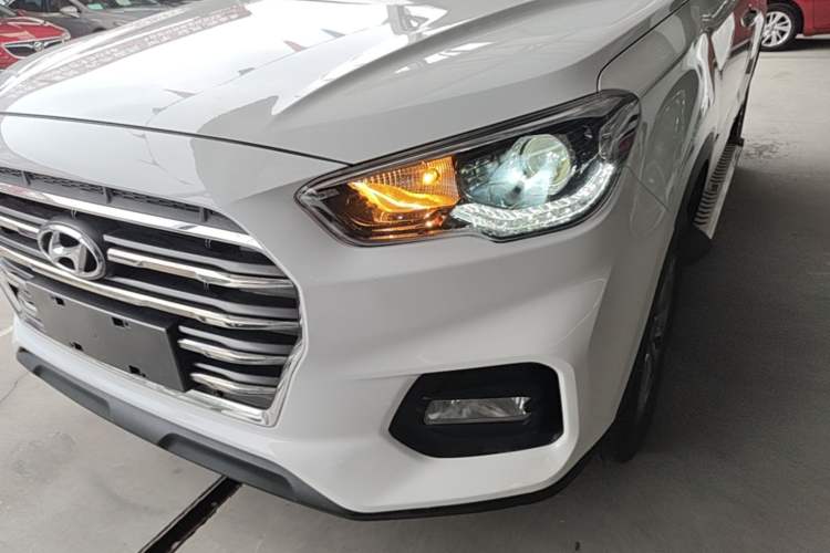 Used Hyundai ix35 2019 2.0L Automatic 2WD Zhiyong·Changxiang Edition China VI Standard Left Front Headlight
