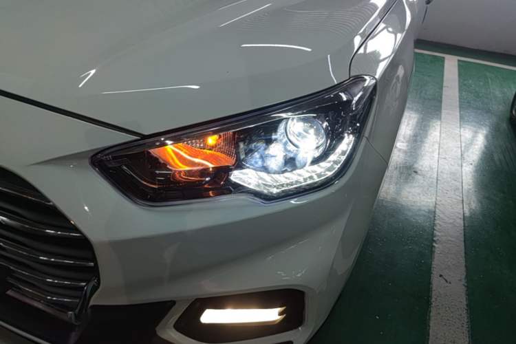 Used Hyundai ix35 2019 2.0L Automatic 2WD Zhiyong·Changxiang Edition China VI Standard Left Front Headlight