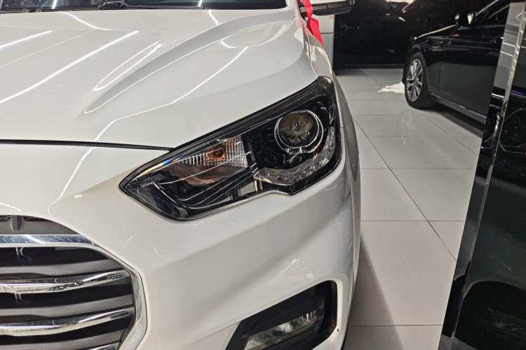 Used Hyundai ix35 2019 2.0L Automatic 2WD Zhiyong·Changxiang Edition China VI Standard Left Front Headlight