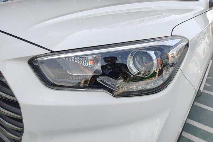 Used Hyundai ix35 2019 2.0L Automatic 2WD Zhiyong·Changxiang Edition China VI Standard Left Front Headlight