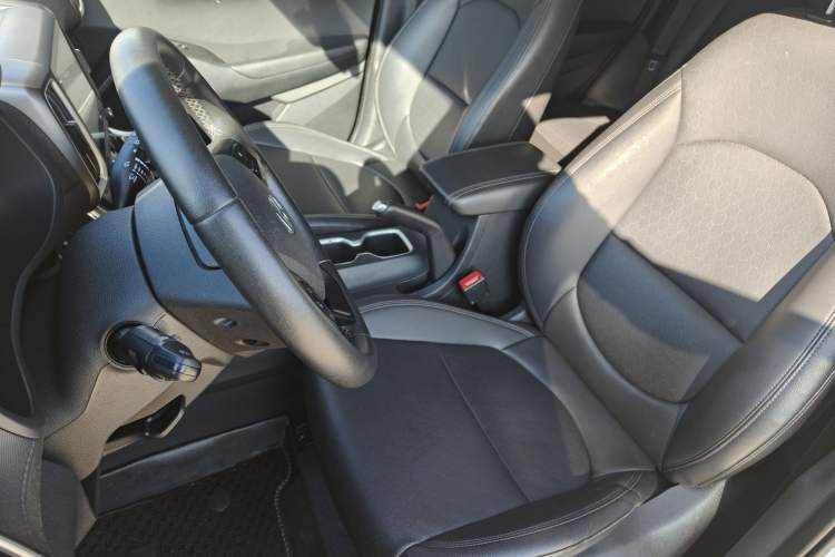Used Hyundai ix35 2019 2.0L Automatic 2WD Zhiyong·Changxiang Edition China V Standard Left Front Seat