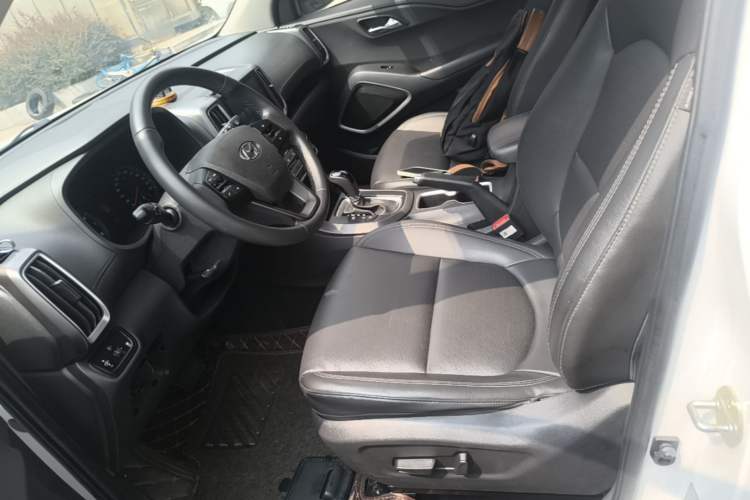 Used Hyundai ix35 2019 2.0L Automatic 2WD Zhiyong·Changxiang Edition China VI Standard Left Front Seat