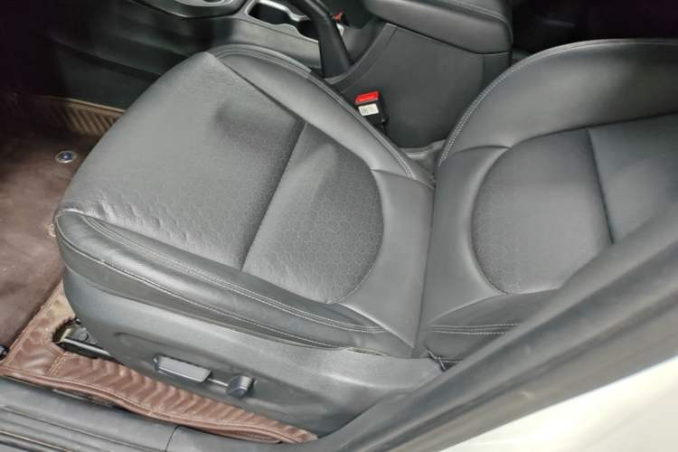 Used Hyundai ix35 2019 2.0L Automatic 2WD Zhiyong·Changxiang Edition China VI Standard Left Front Seat