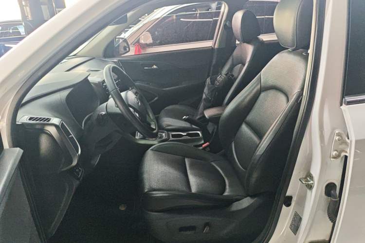 Used Hyundai ix35 2019 2.0L Automatic 2WD Zhiyong·Changxiang Edition China VI Standard Left Front Seat