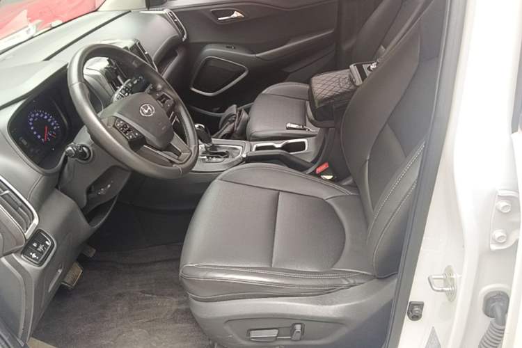 Used Hyundai ix35 2019 2.0L Automatic 2WD Zhiyong·Changxiang Edition China VI Standard Left Front Seat