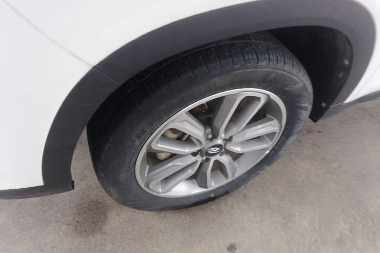 Used Hyundai ix35 2019 2.0L Automatic 2WD Zhiyong·Changxiang Edition China VI Standard Left Front Wheel Hub