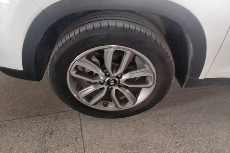 Used Hyundai ix35 2019 2.0L Automatic 2WD Zhiyong·Changxiang Edition China VI Standard Left Front Wheel Hub
